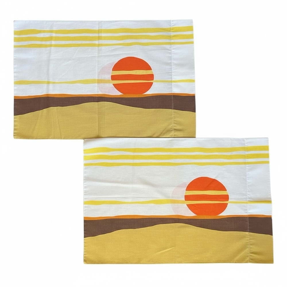 Vintage 1970 Burlington House Rare Desert Sunset Print Cotton Pillowcase Set